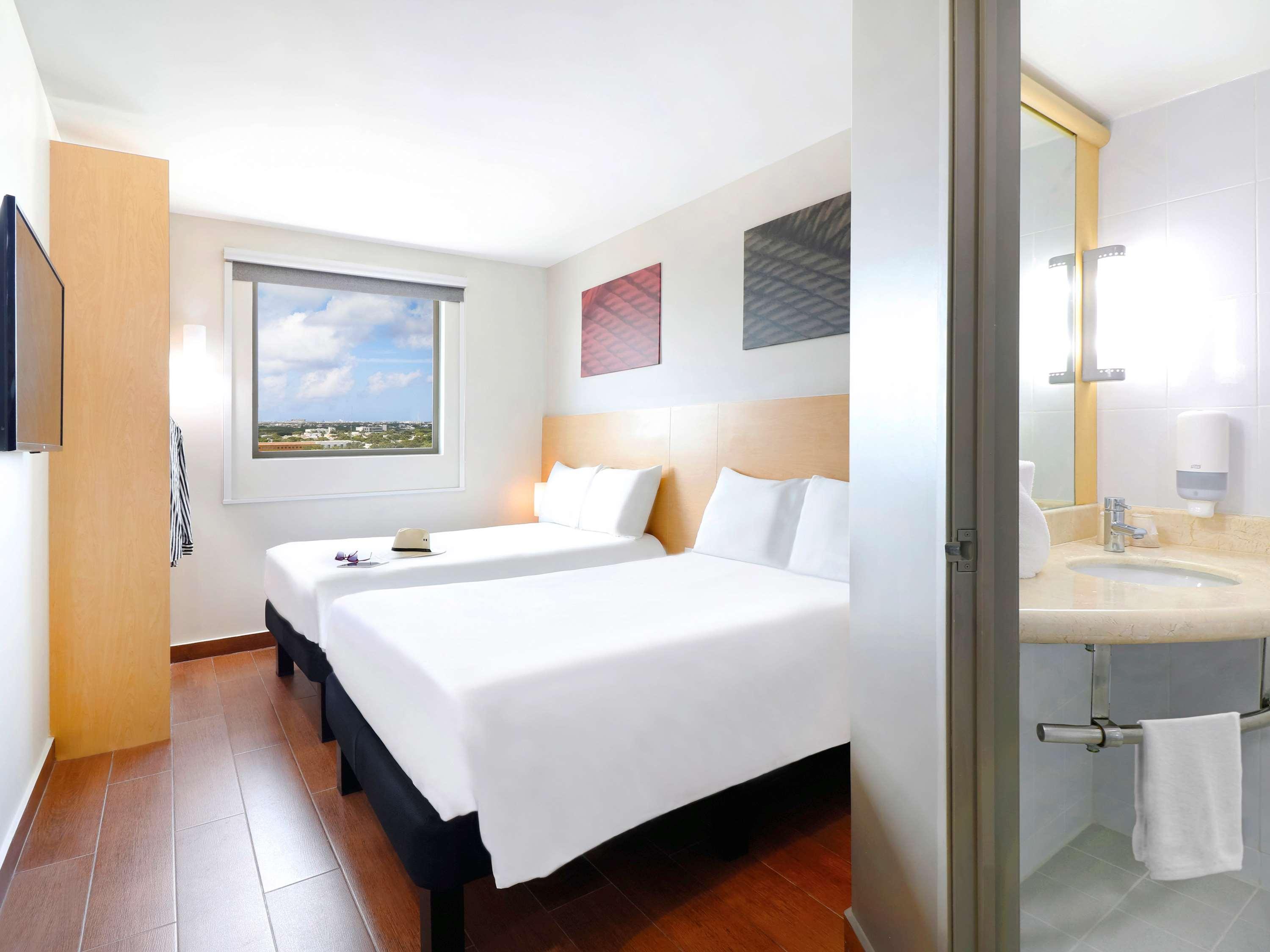 Ibis Cancun Centro Eksteriør billede
