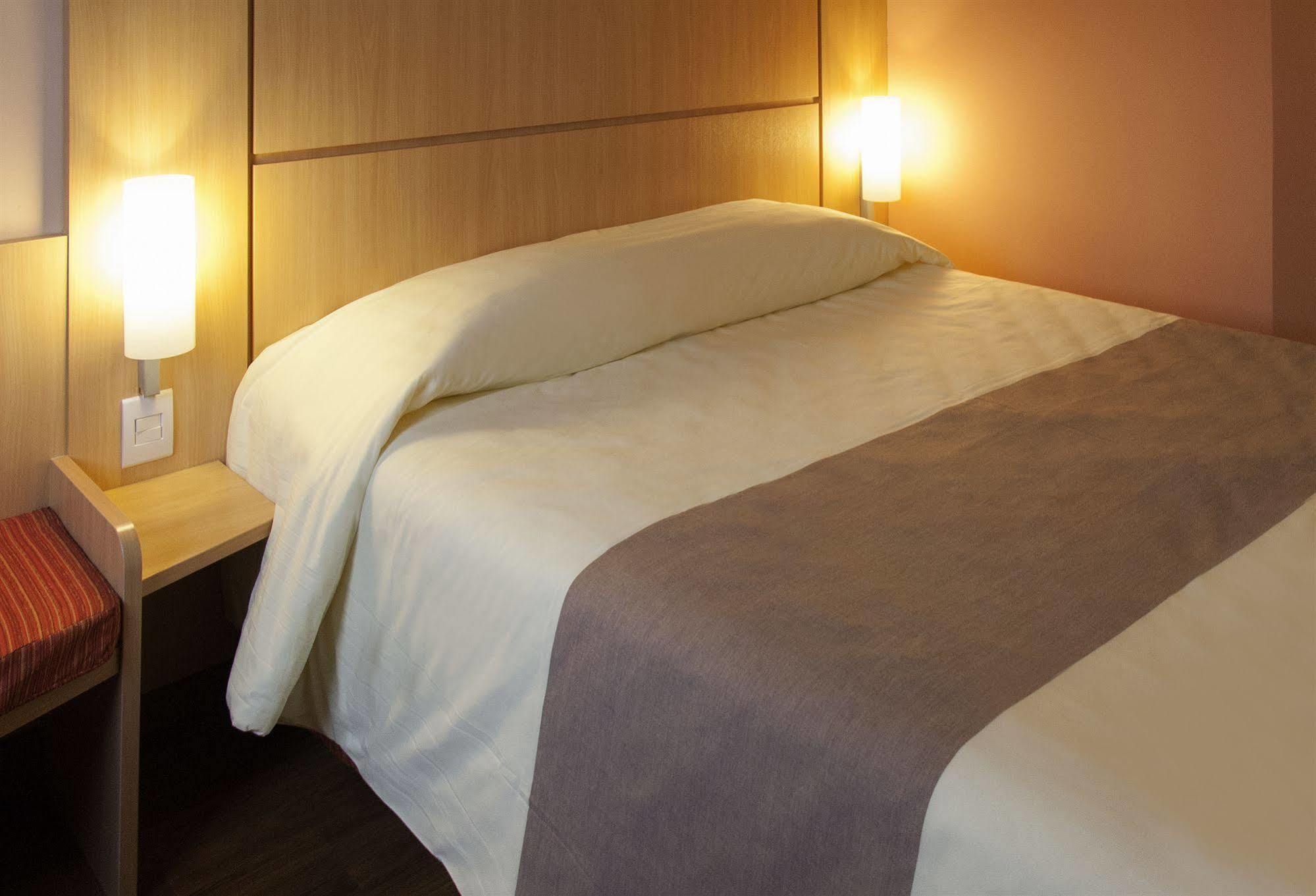 Ibis Cancun Centro Eksteriør billede