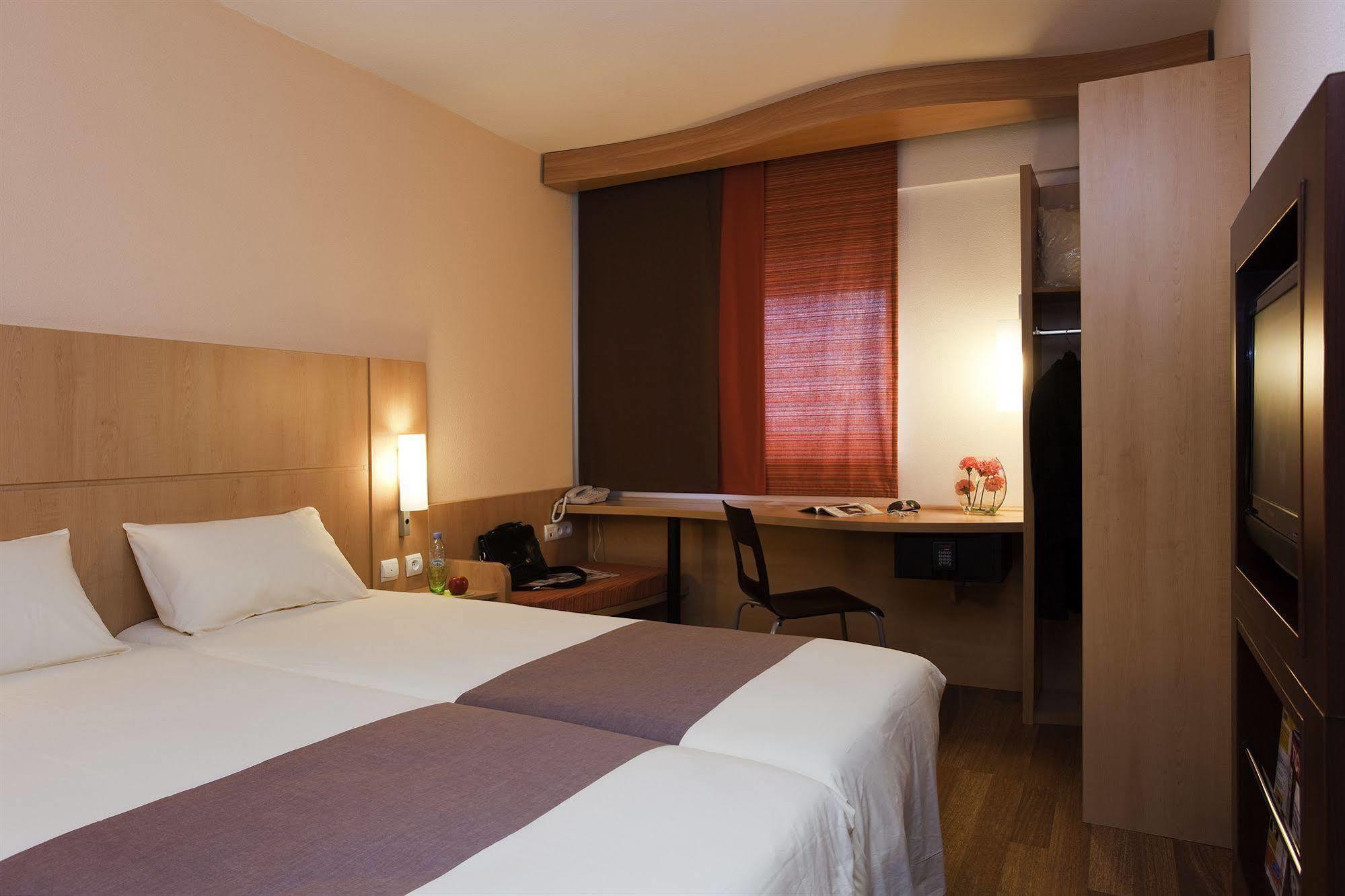 Ibis Cancun Centro Eksteriør billede